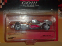 Carrera Go 61041 F1 McLaren Mercedes MP4-22 Nr. 1 in OVP